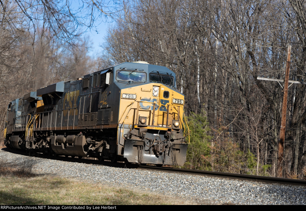 CSX 795 battling the Blue Ridge Grade